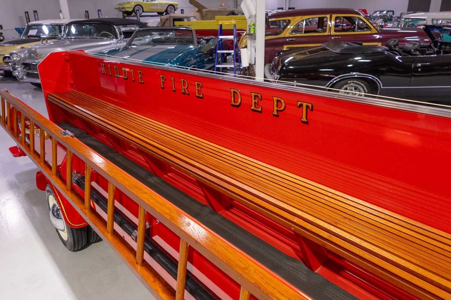 1952 Crosley Hook & Ladder Fire Truck thumbnail 23