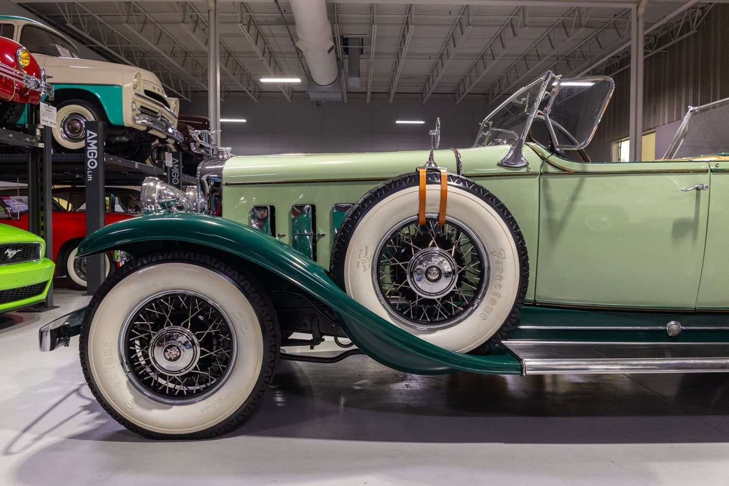 1931 Cadillac 370A V-12 4-Door Phaeton thumbnail 9