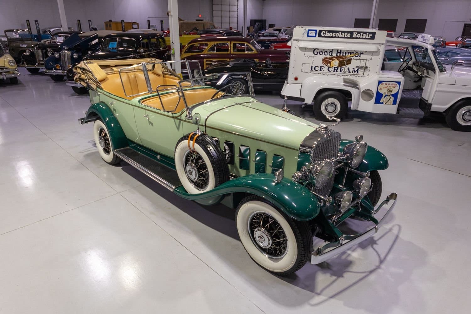 1931 Cadillac 370A V-12 4-Door Phaeton thumbnail 4
