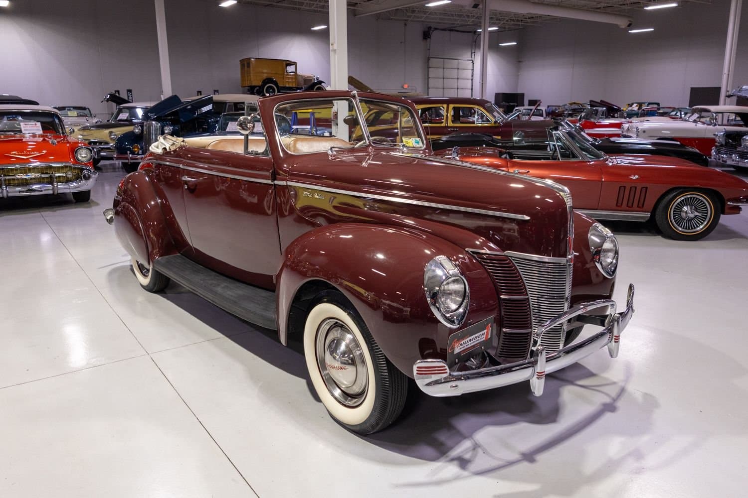 1940 Ford DeLuxe Convertible Coupe thumbnail 9