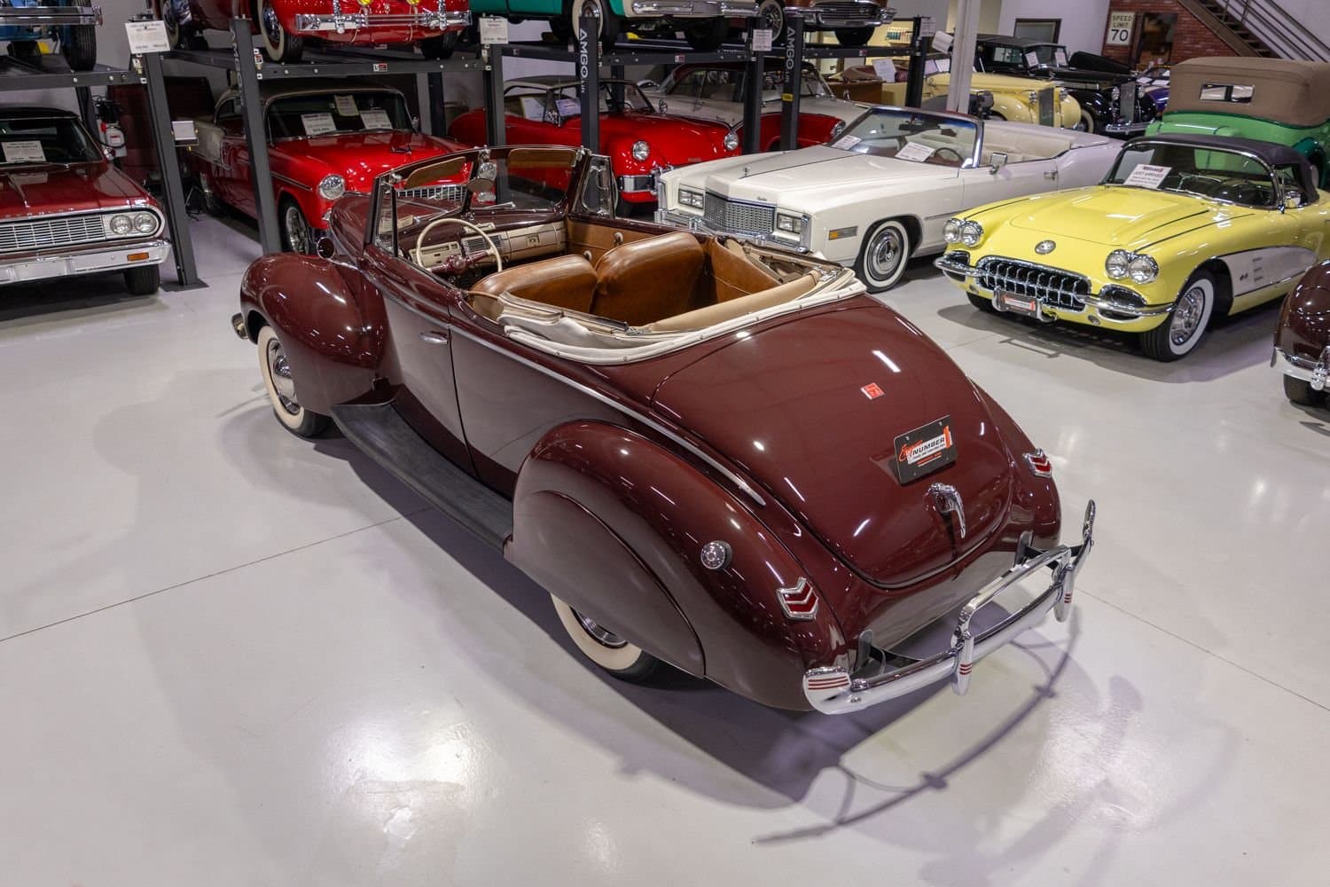 1940 Ford DeLuxe Convertible Coupe thumbnail 5