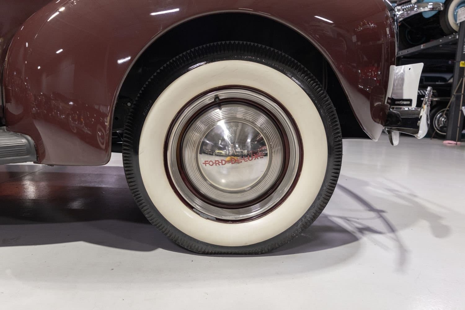 1940 Ford DeLuxe Convertible Coupe thumbnail 16