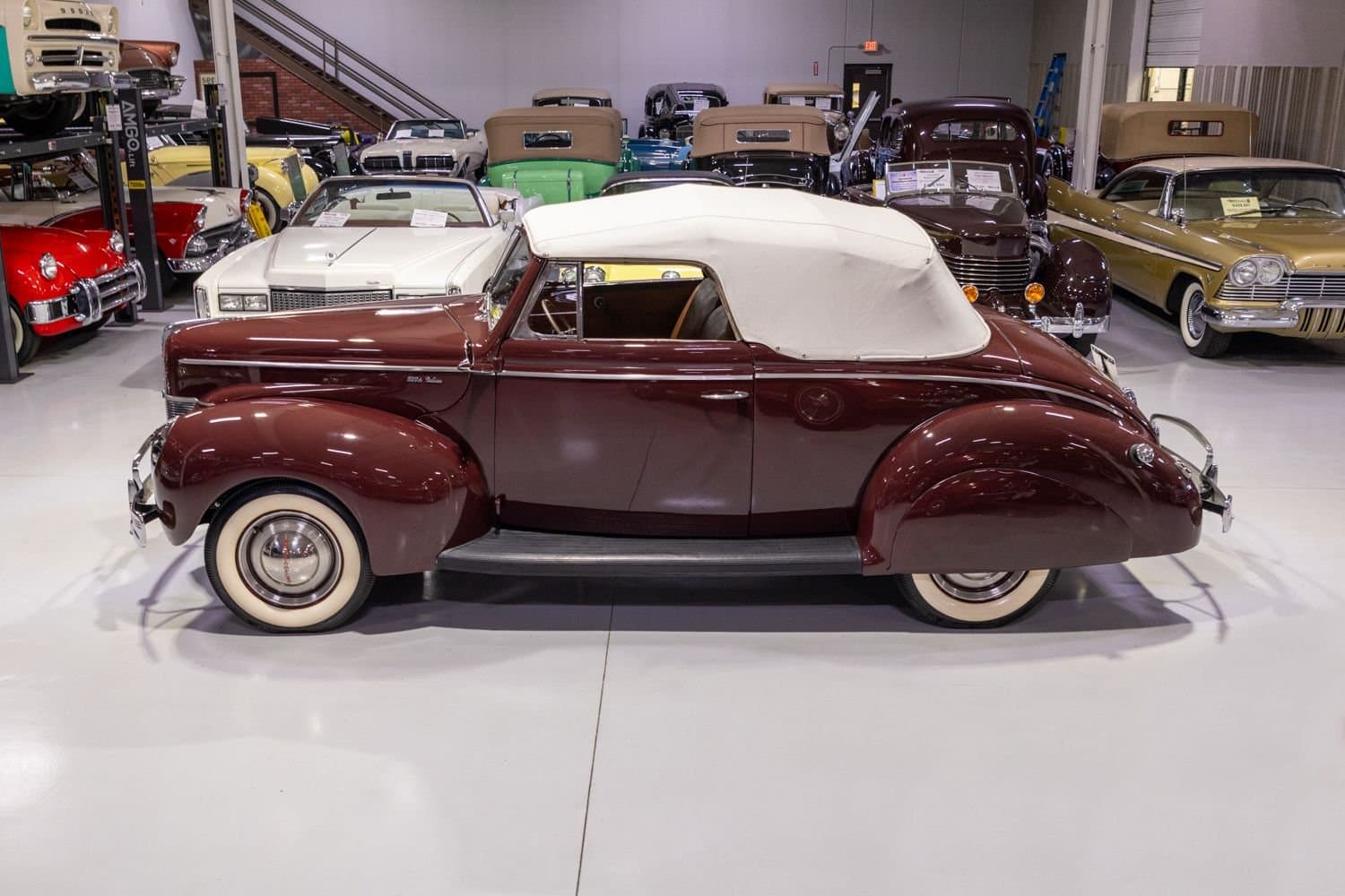 1940 Ford DeLuxe Convertible Coupe thumbnail 8