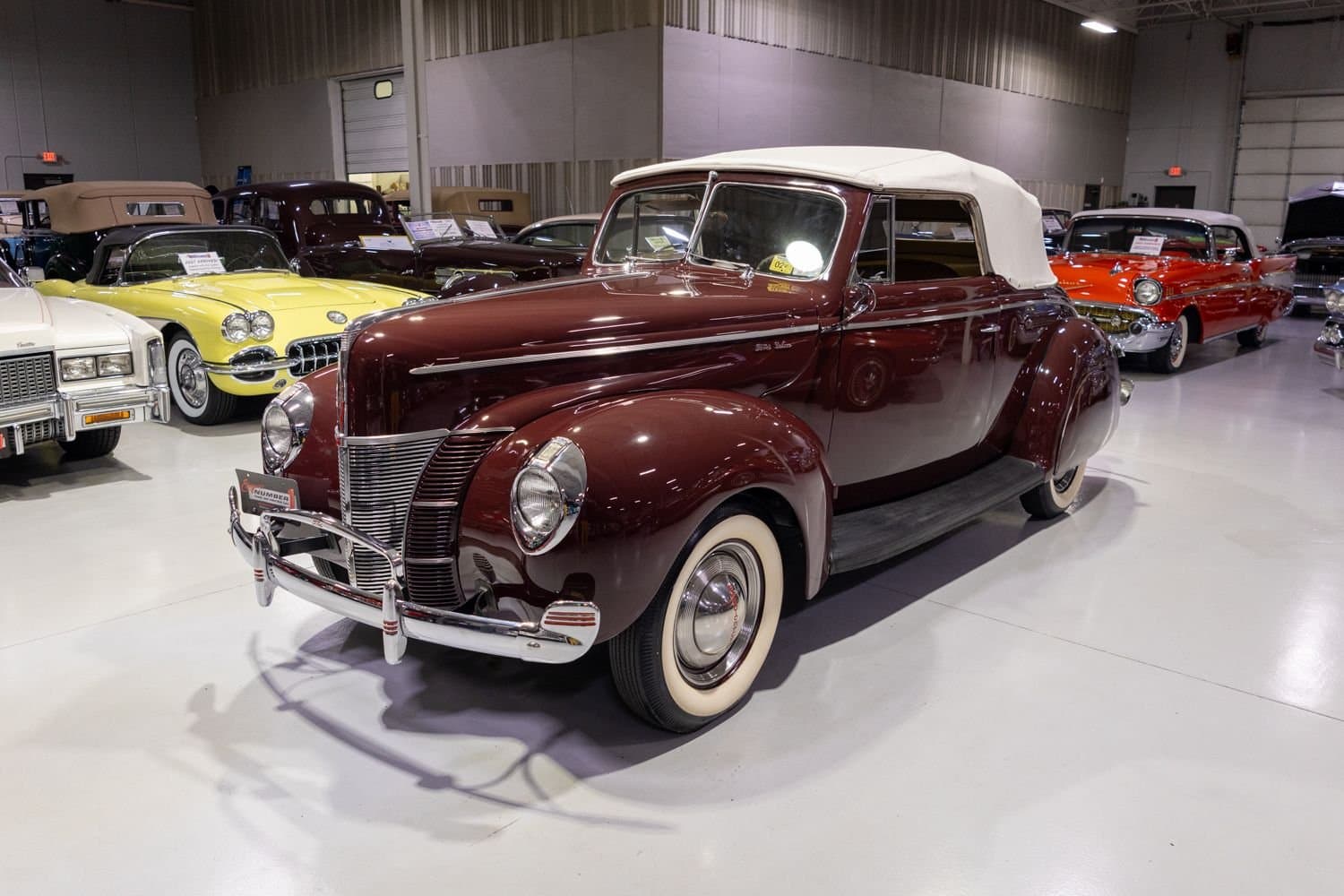 1940 Ford DeLuxe Convertible Coupe thumbnail 11