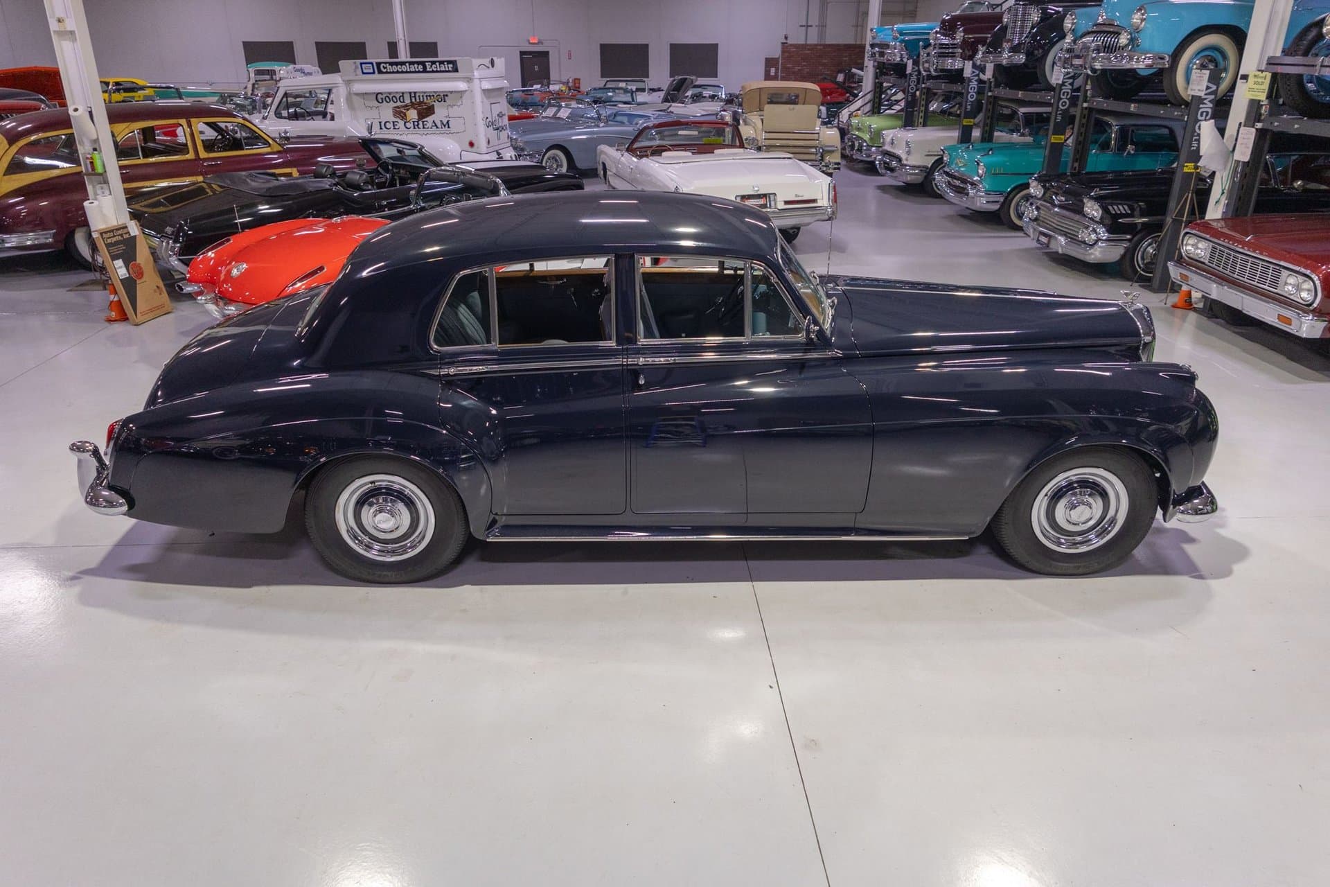 1961 Bentley S2 Saloon thumbnail 5