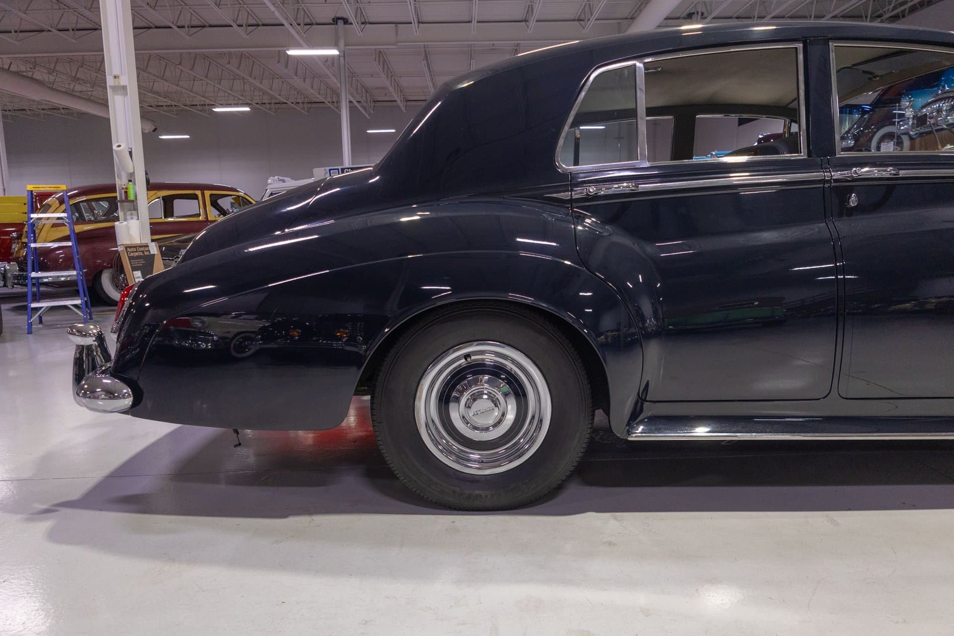 1961 Bentley S2 Saloon thumbnail 12