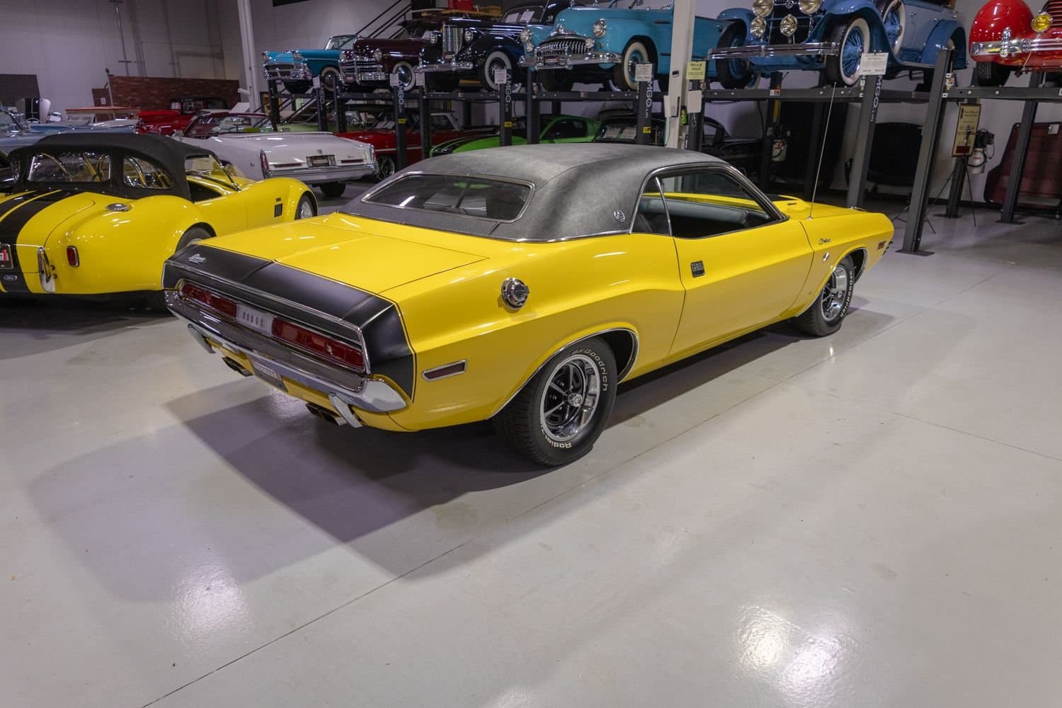 1970 Dodge Challenger RT/SE thumbnail 9