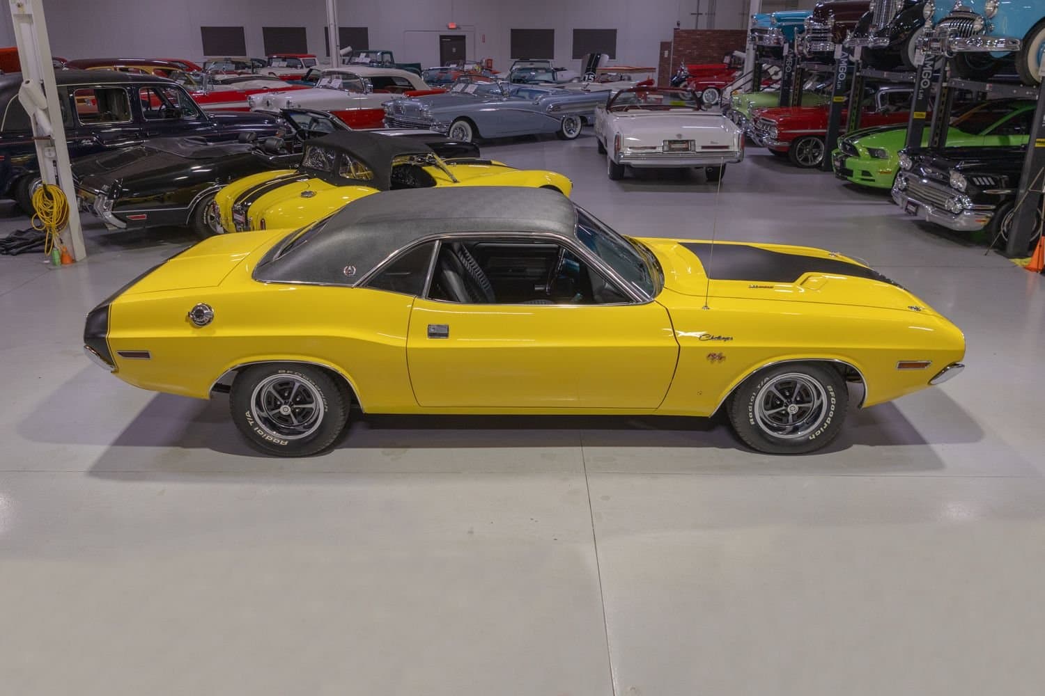 1970 Dodge Challenger RT/SE thumbnail 5