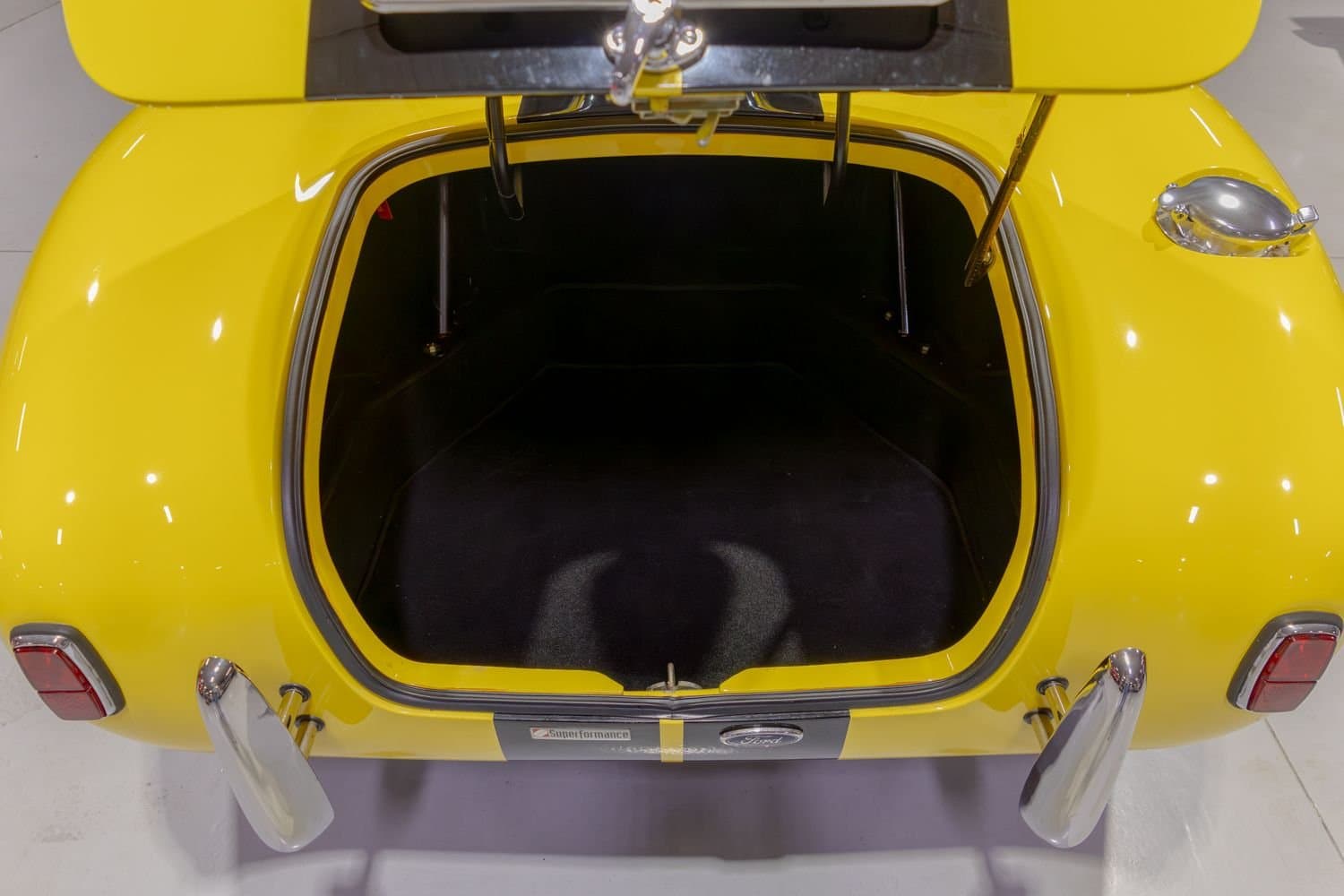 1965 Superformance Cobra MKIII thumbnail 26