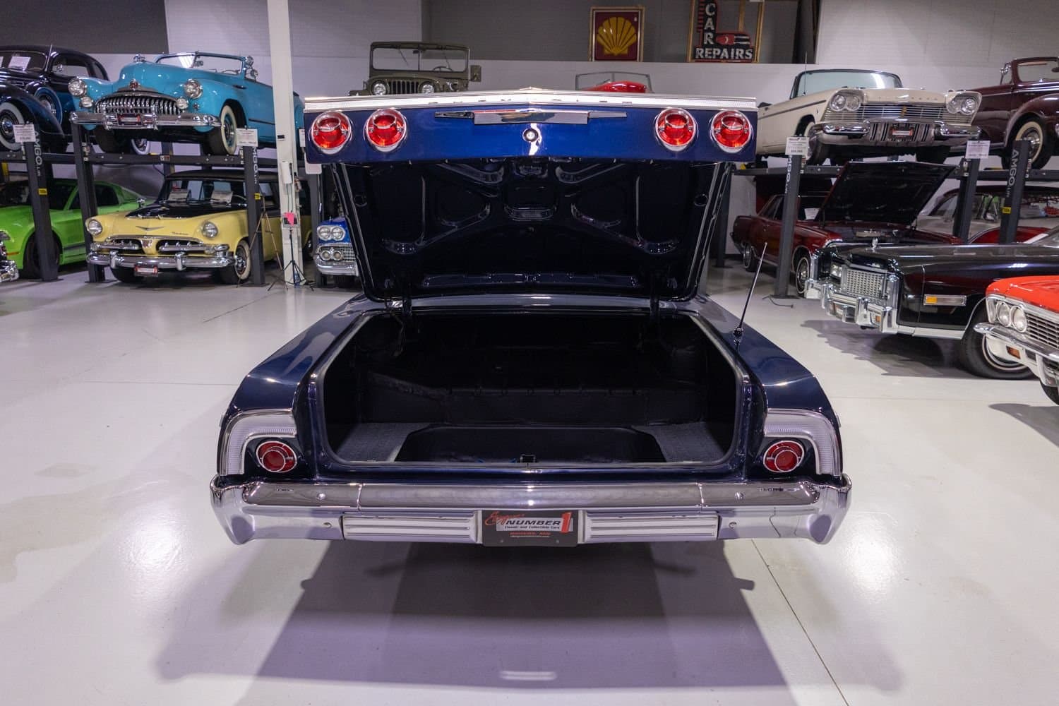 1964 Chevrolet Impala SS thumbnail 18