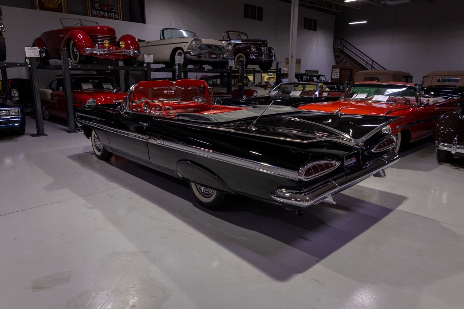 1959 Chevrolet Impala Convertible thumbnail 14