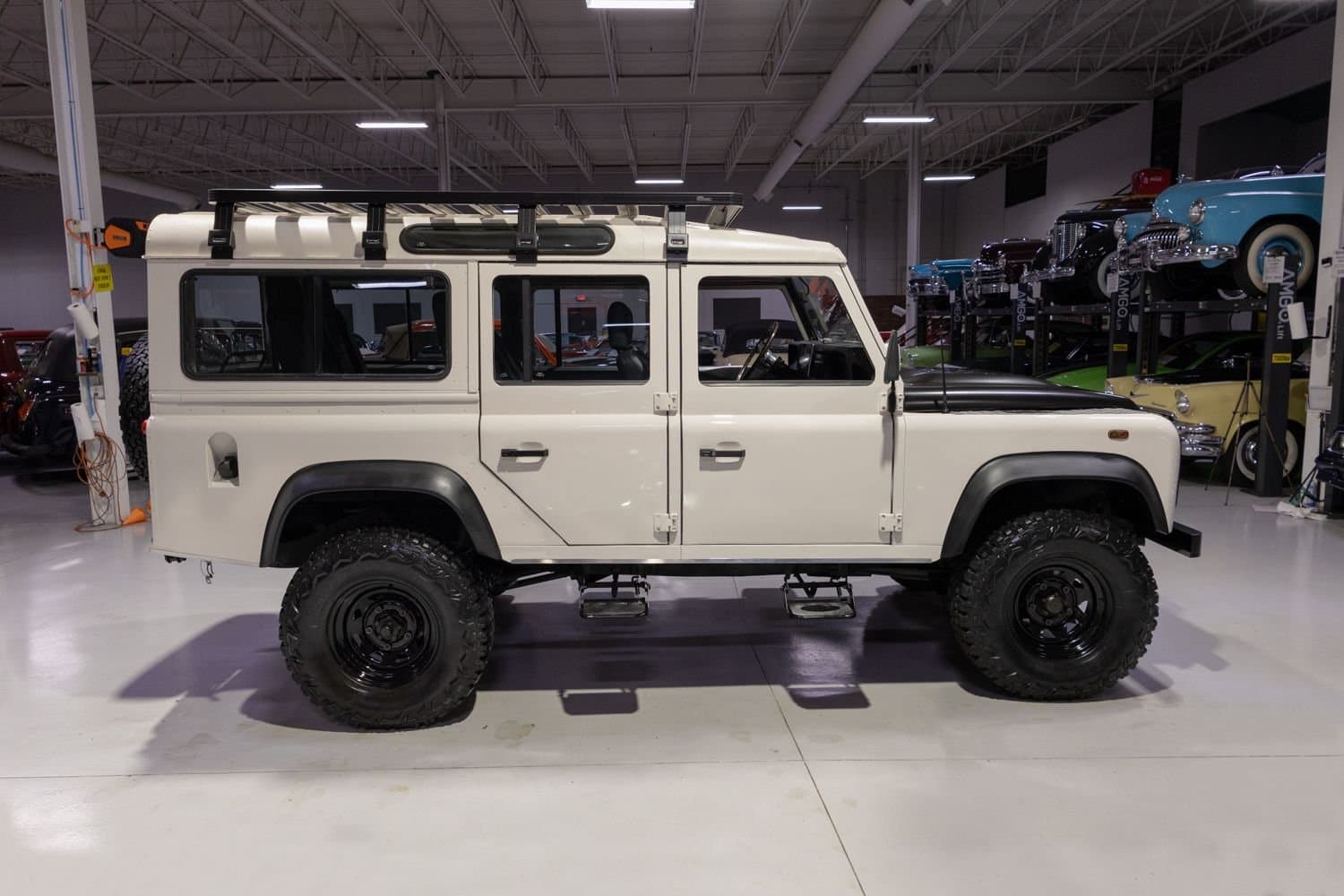 1986 Land Rover Defender 110 thumbnail 8