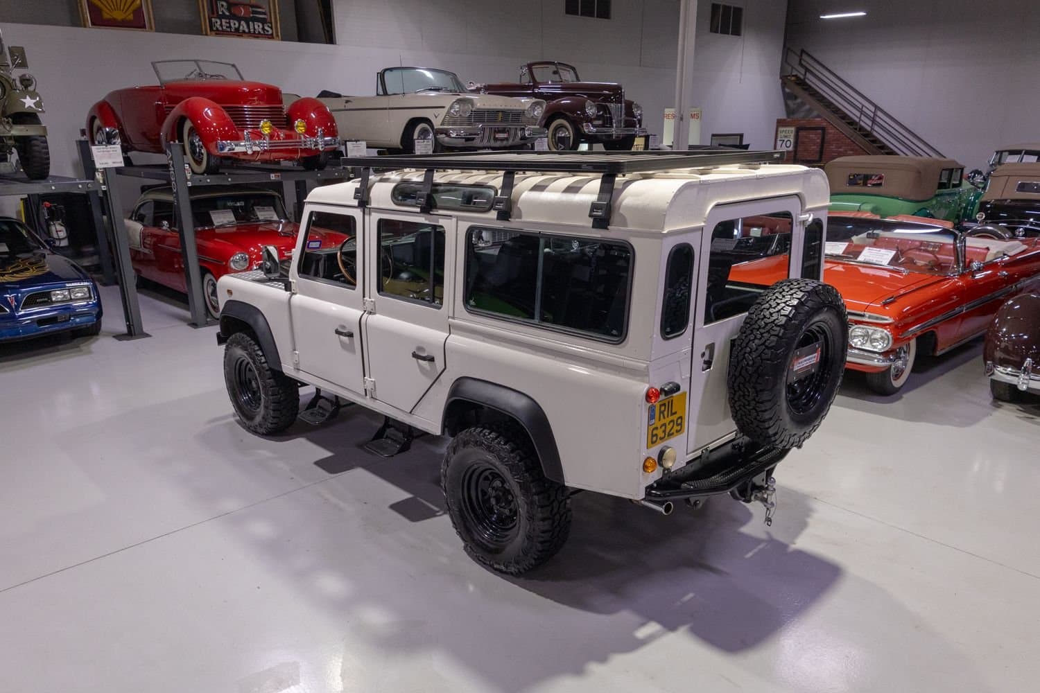1986 Land Rover Defender 110 thumbnail 6