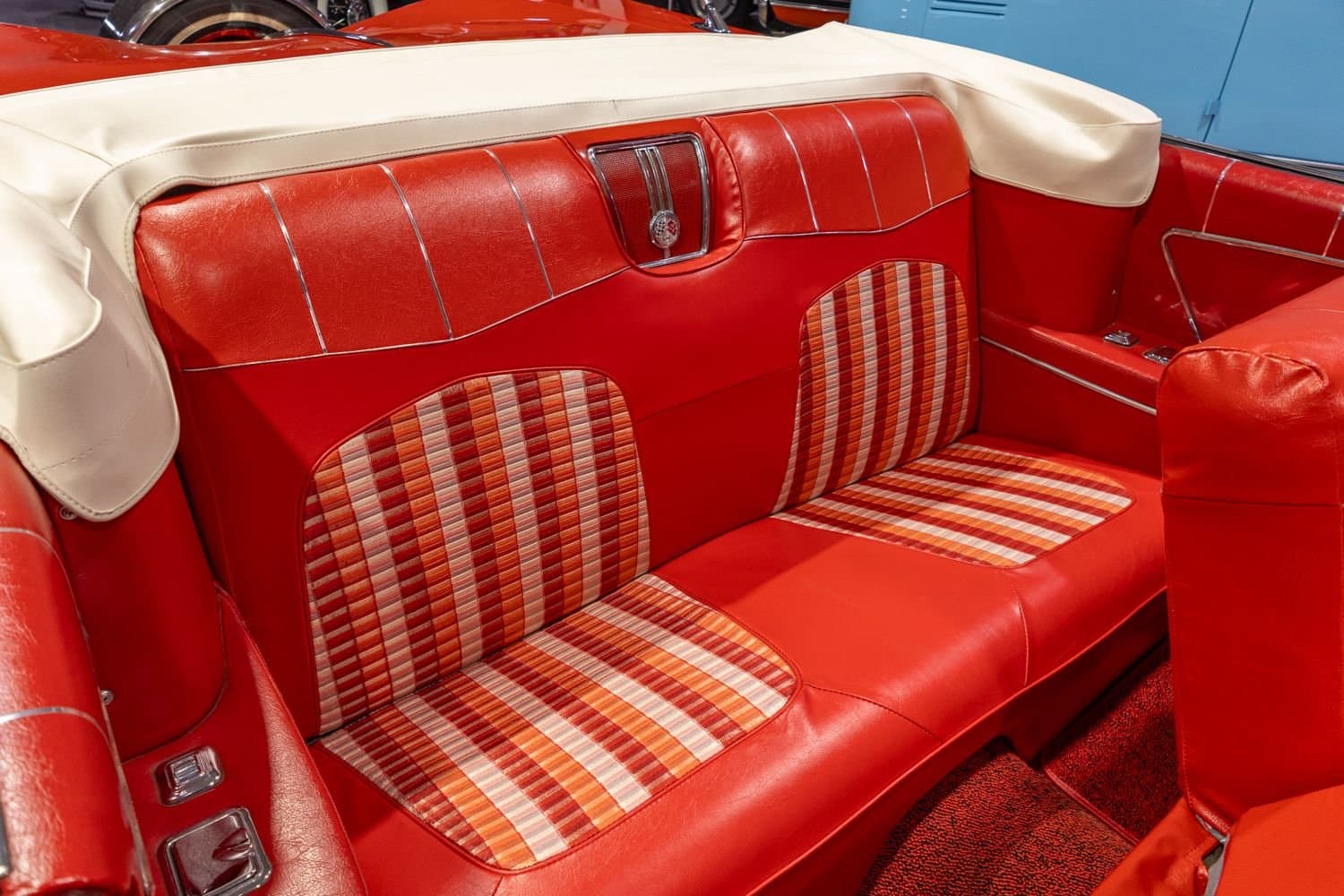 1959 Chevrolet Impala Convertible thumbnail 24