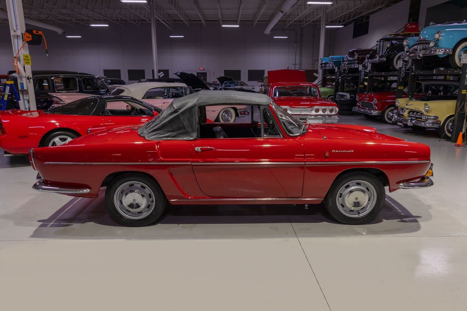 1967 Renault Caravelle Convertible thumbnail 12