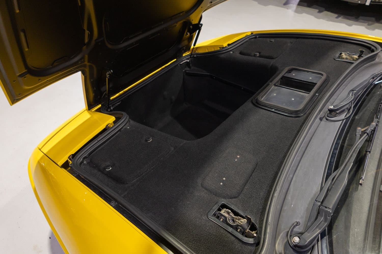 1995 Ferrari 348 Spider Convertible thumbnail 19