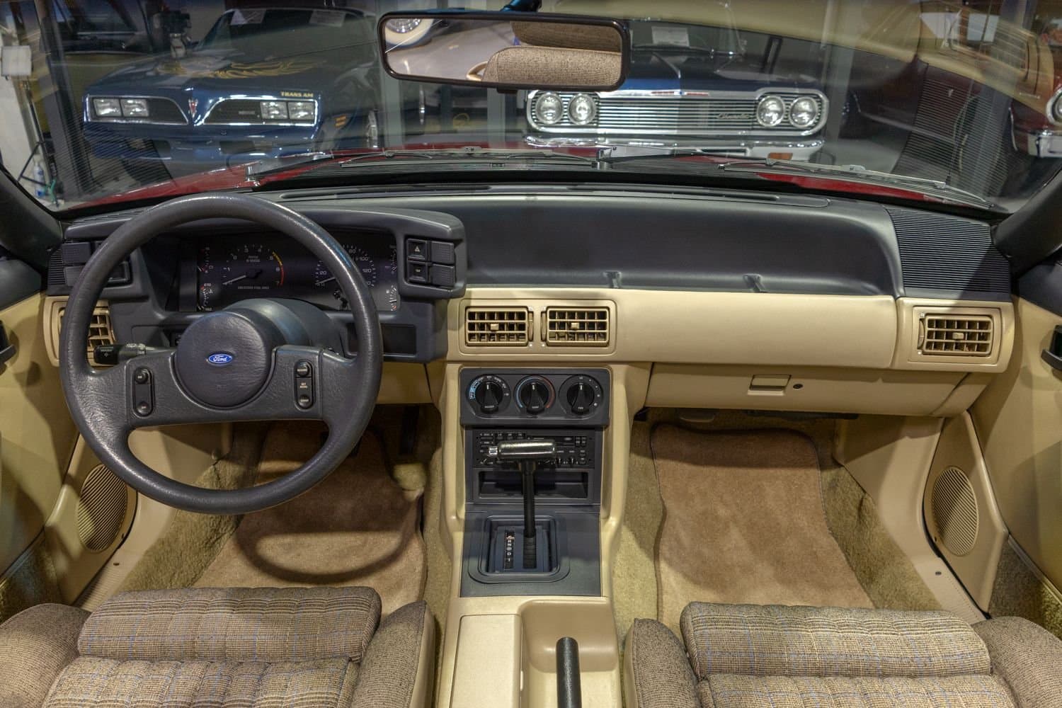 1989 Ford Mustang LX 5.0L Convertible thumbnail 3