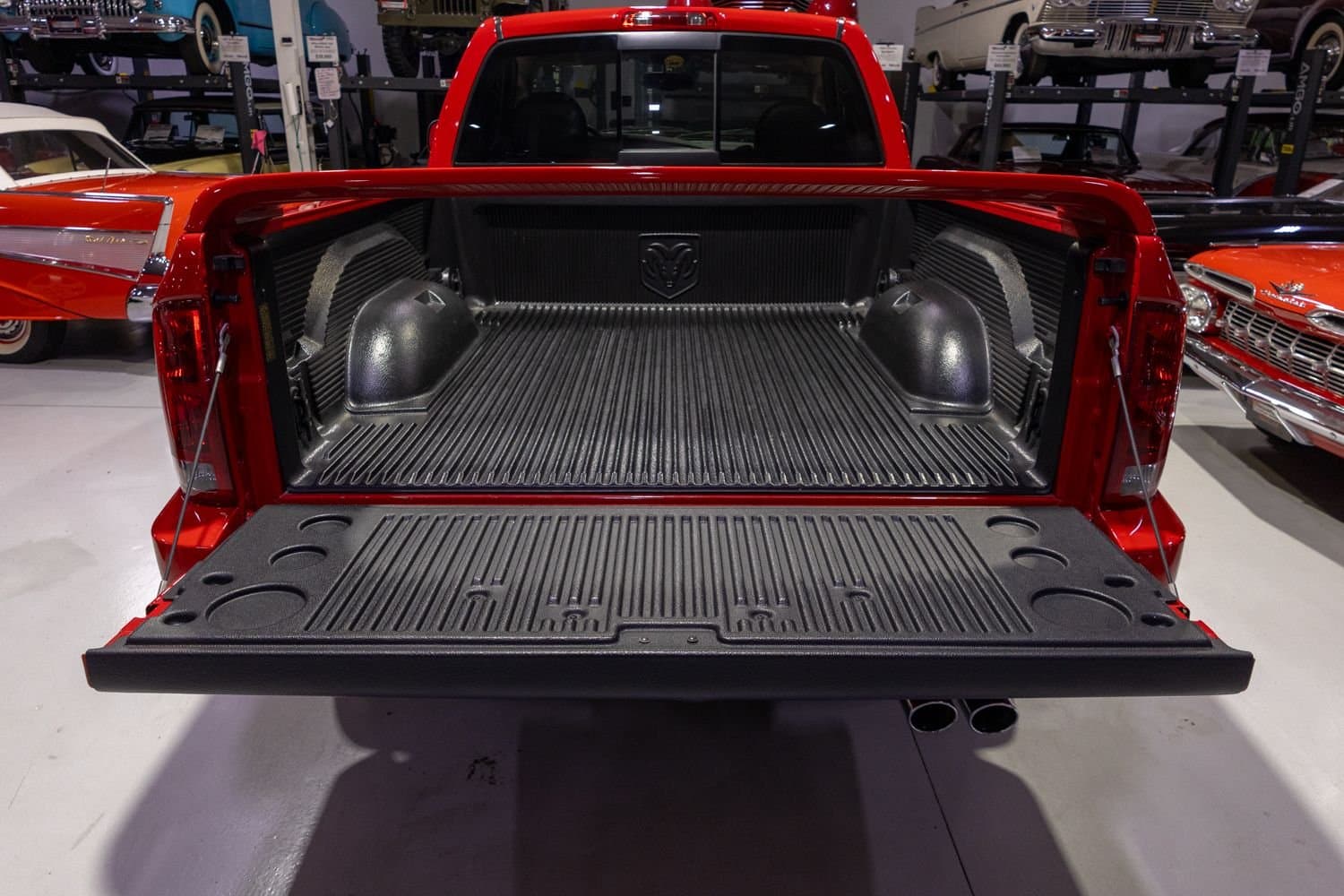 2004 Dodge Ram 1500 SRT-10 thumbnail 25