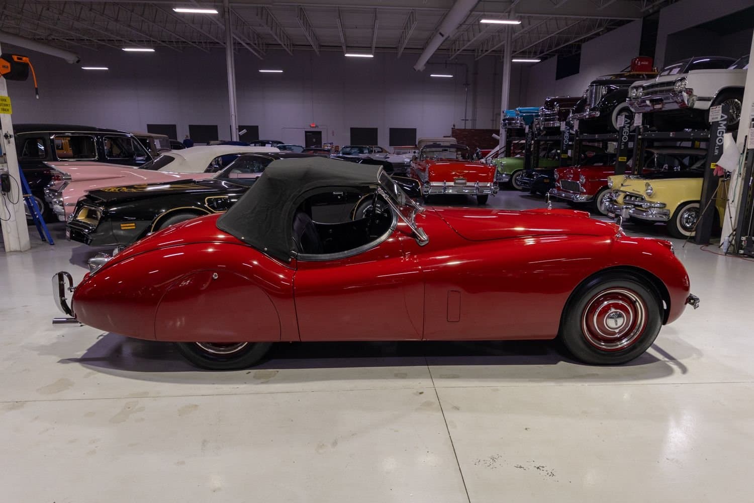 1954 Jaguar XK120 thumbnail 13