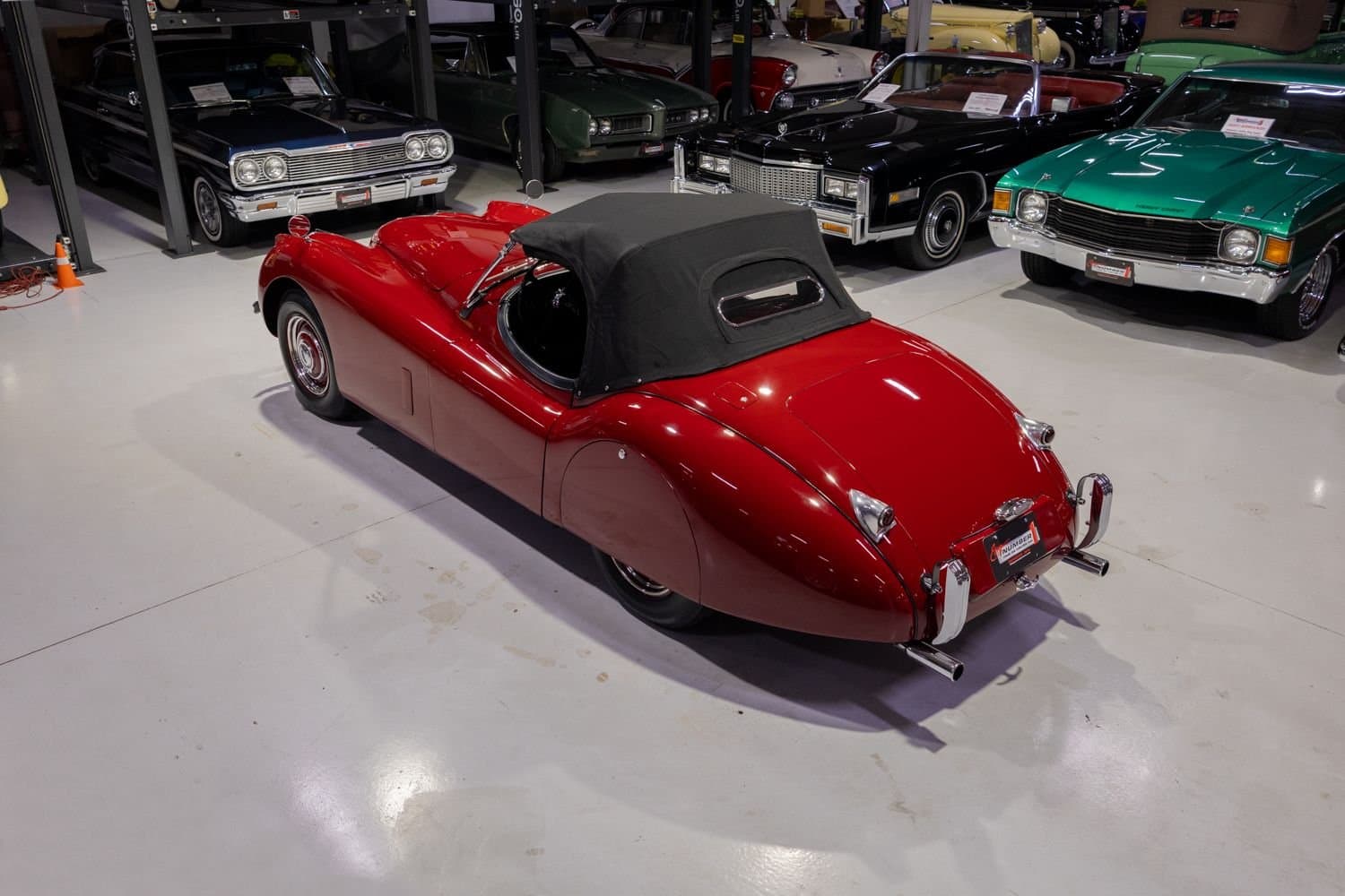 1954 Jaguar XK120 thumbnail 9