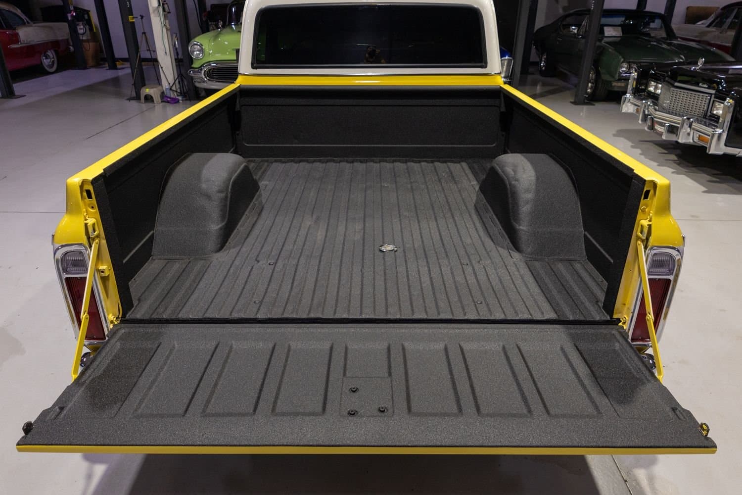 1970 Chevrolet C10 Restomod Pickup thumbnail 19