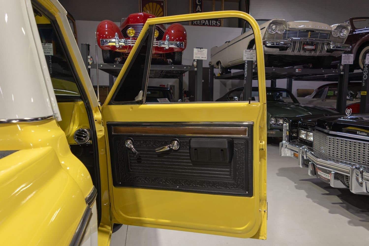 1970 Chevrolet C10 Restomod Pickup thumbnail 23