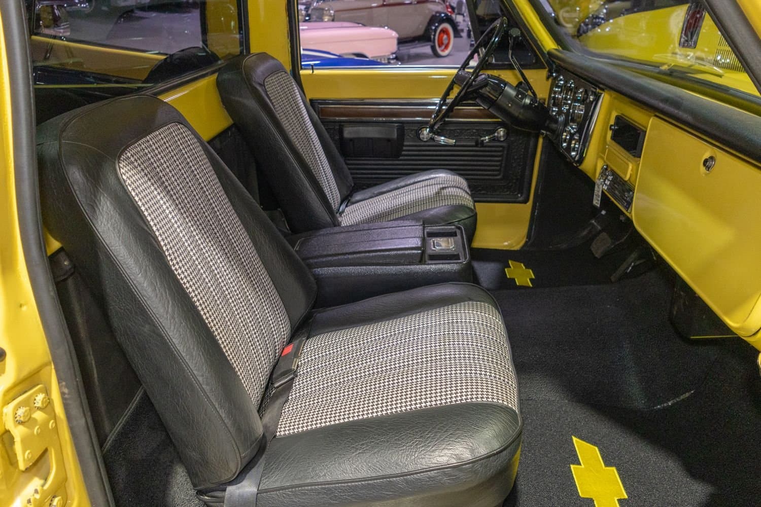 1970 Chevrolet C10 Restomod Pickup thumbnail 24