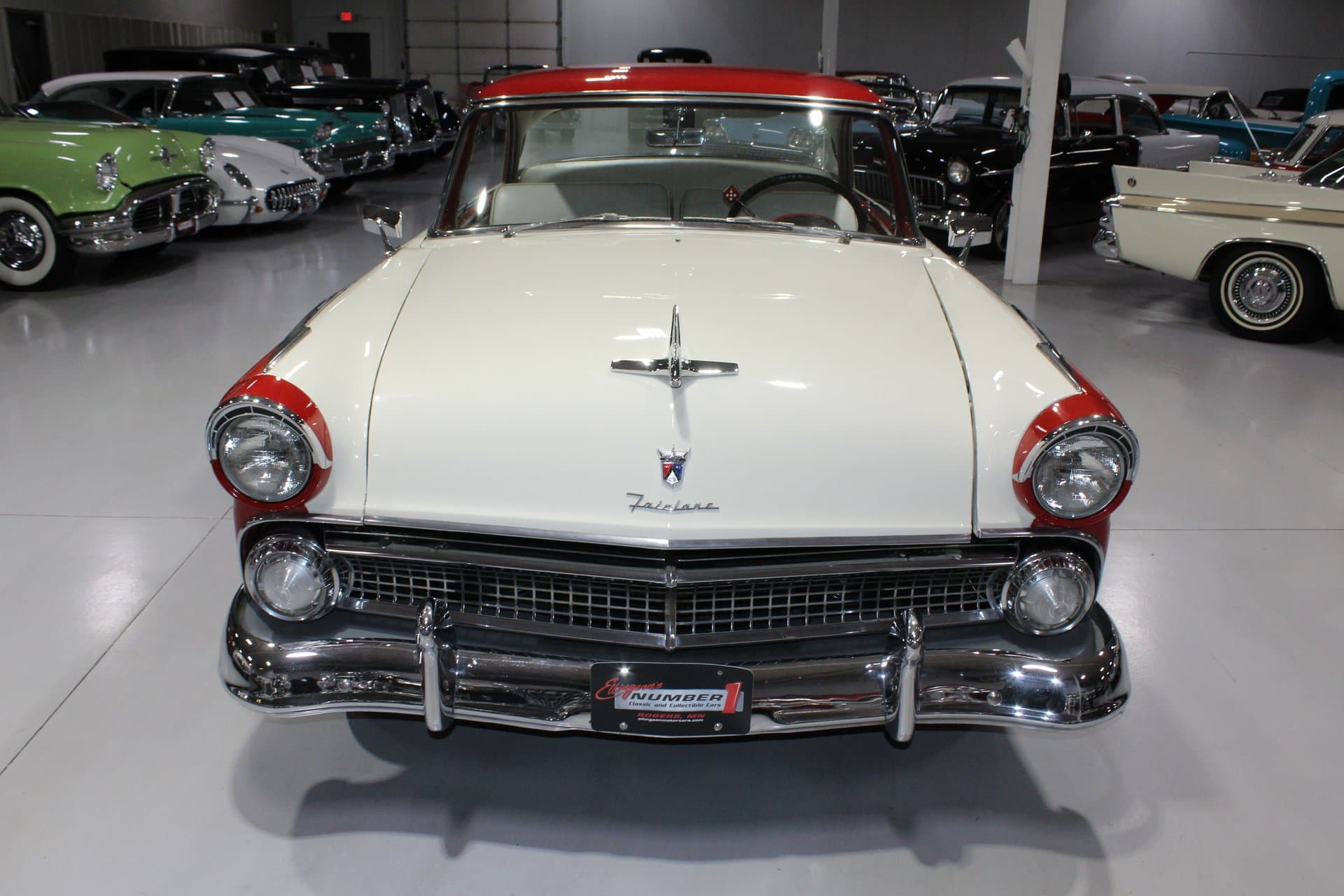 1955 Ford Fairlane Victoria thumbnail 8