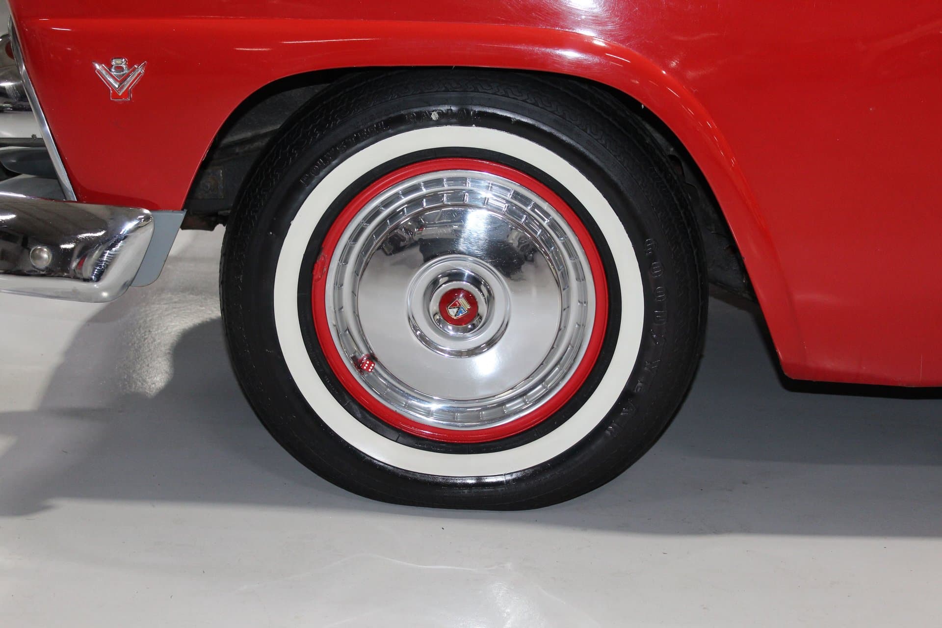 1955 Ford Fairlane Victoria thumbnail 12