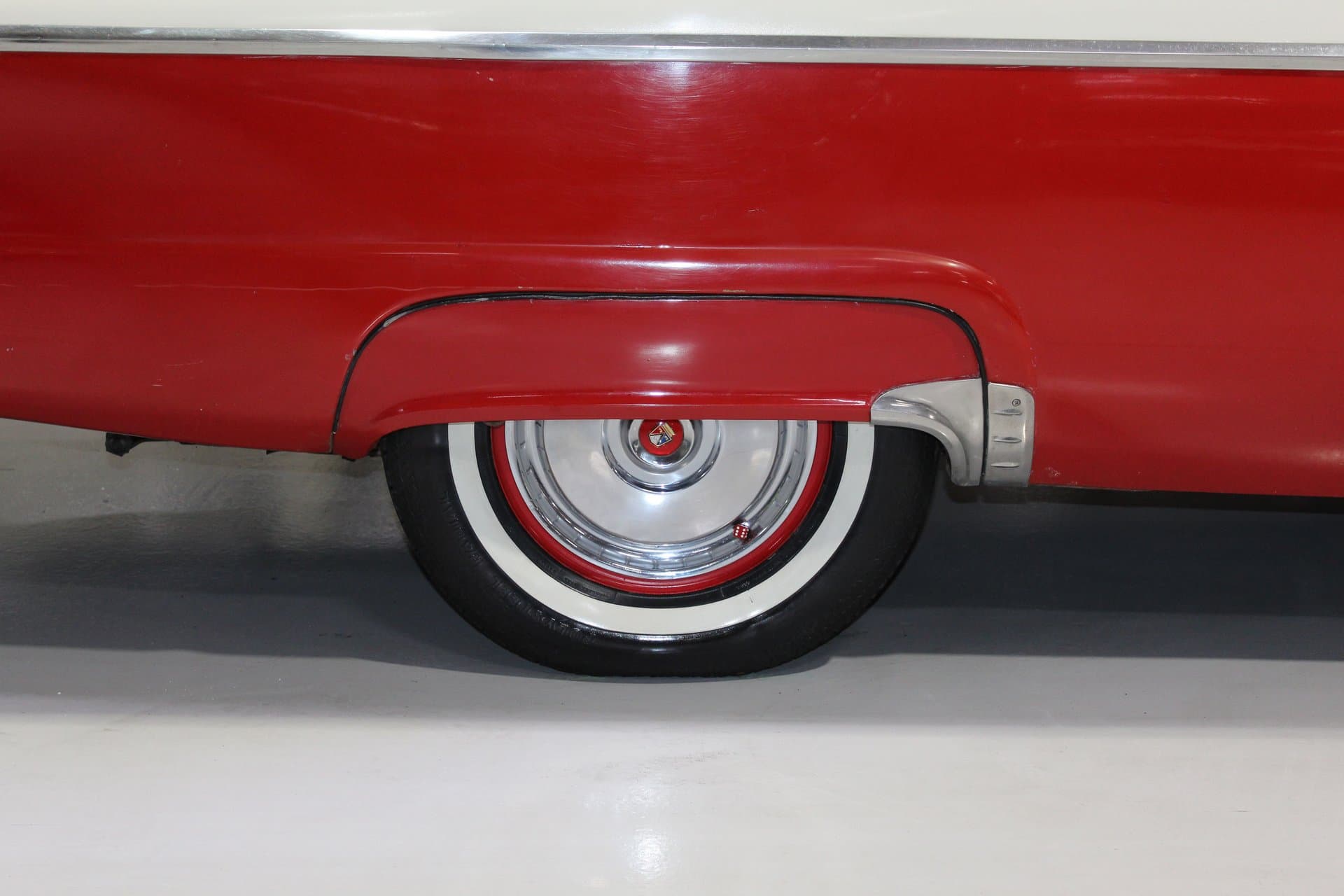 1955 Ford Fairlane Victoria thumbnail 14