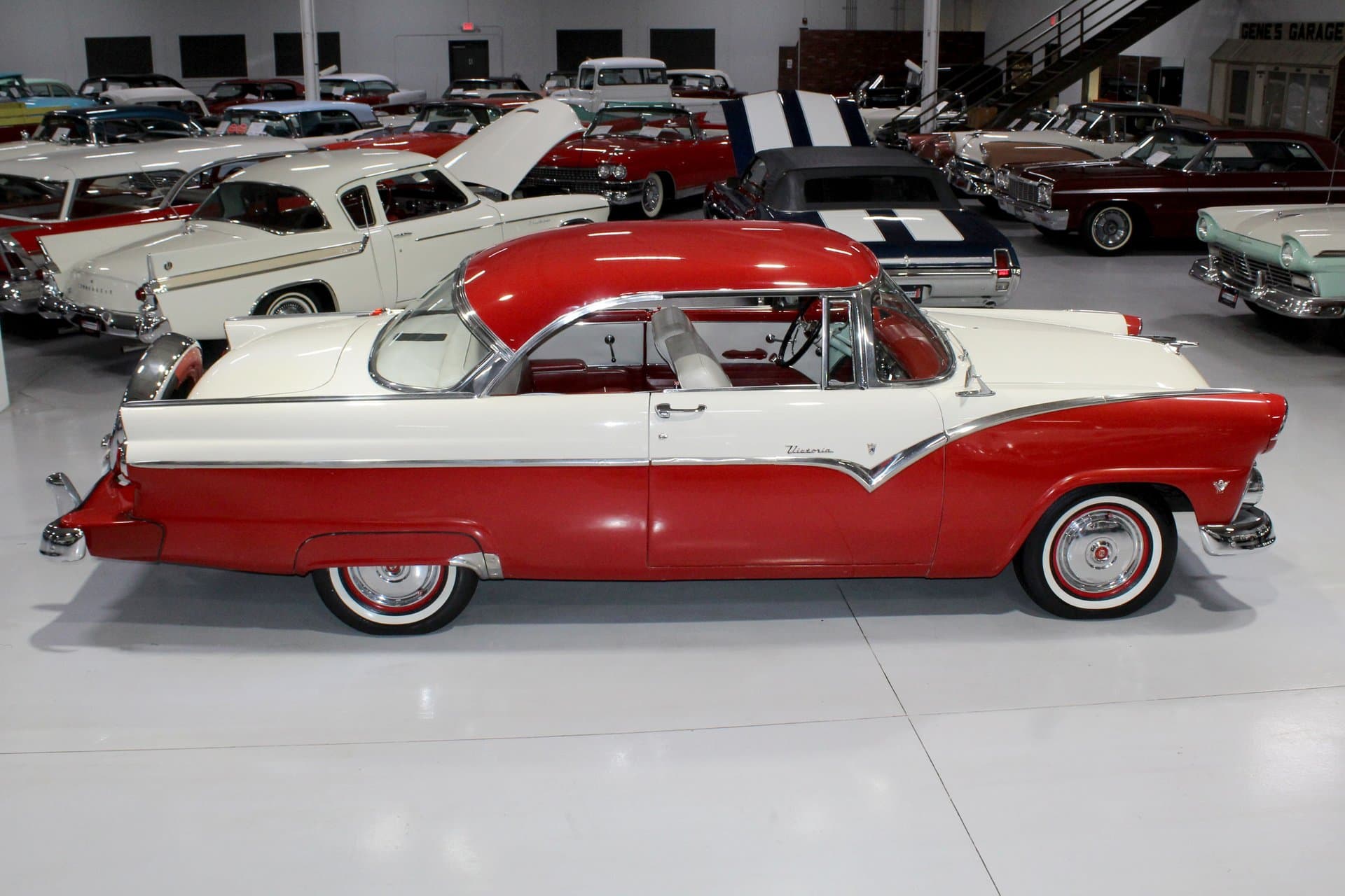 1955 Ford Fairlane Victoria thumbnail 5