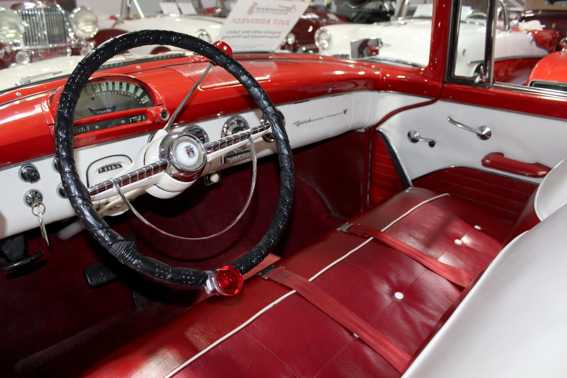 1955 Ford Fairlane Victoria — photo 2