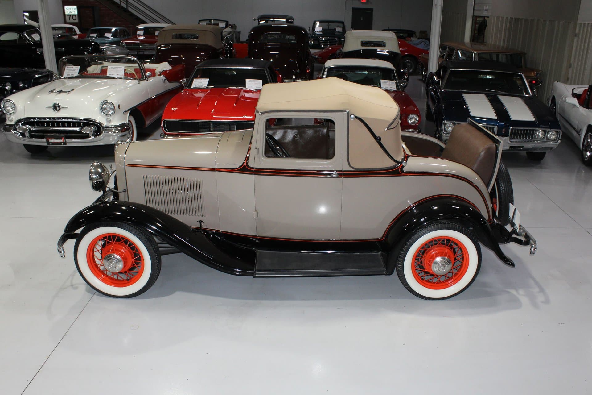 1932 Ford Model 18 Sports Coupe thumbnail 7