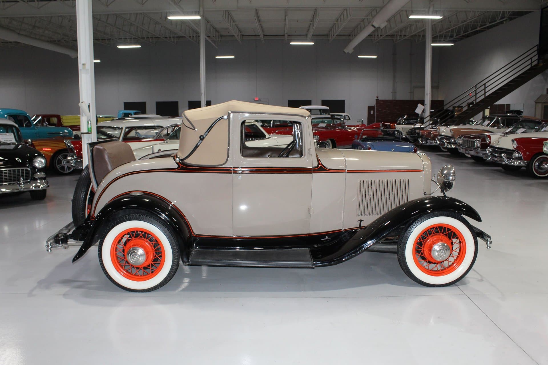 1932 Ford Model 18 Sports Coupe thumbnail 9