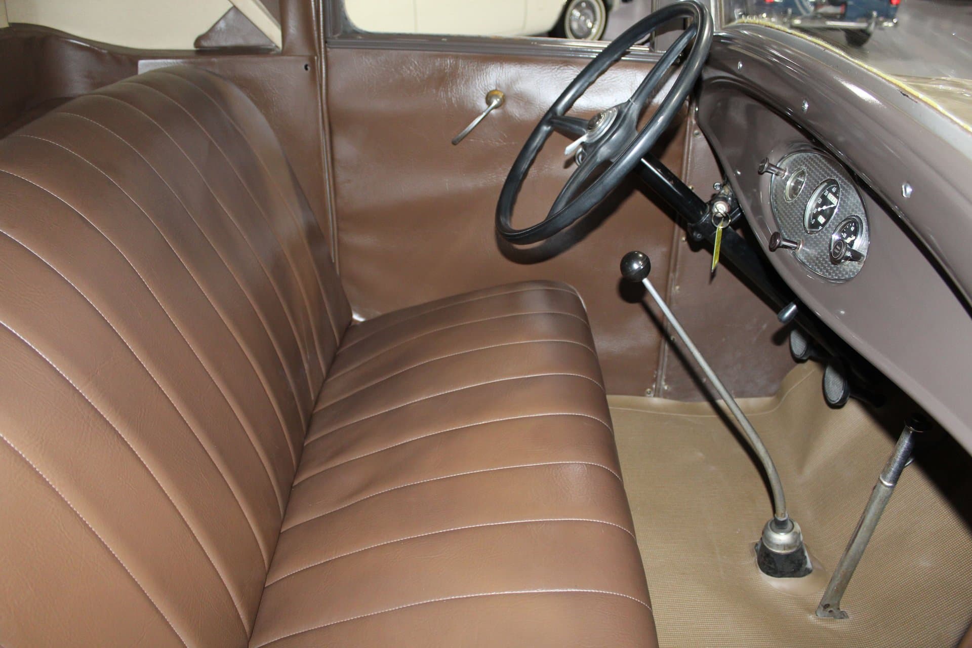 1932 Ford Model 18 Sports Coupe thumbnail 25