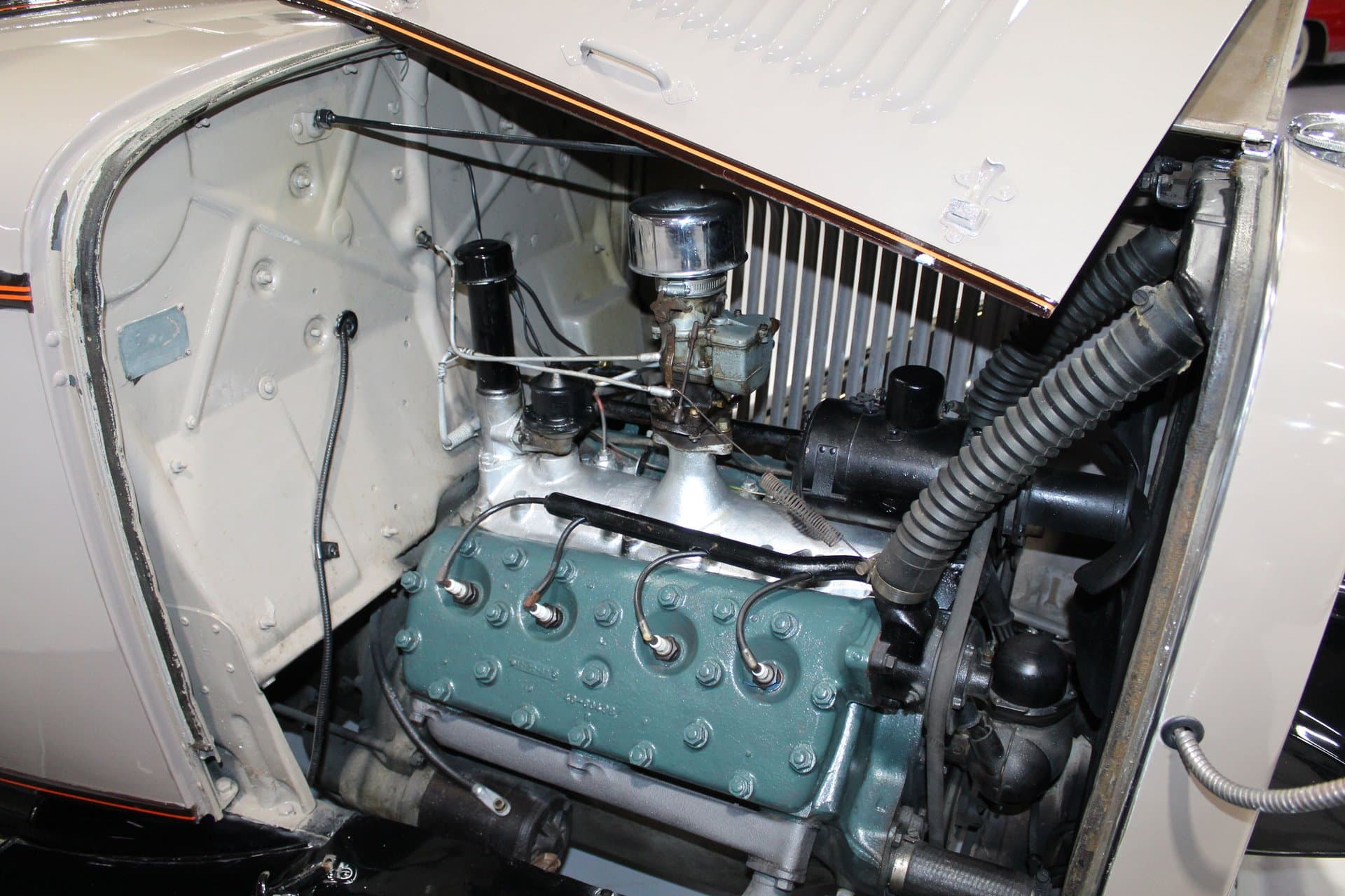 1932 Ford Model 18 Sports Coupe thumbnail 19