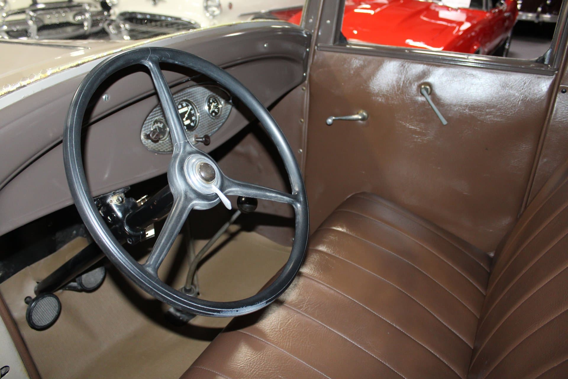 1932 Ford Model 18 Sports Coupe — photo 2