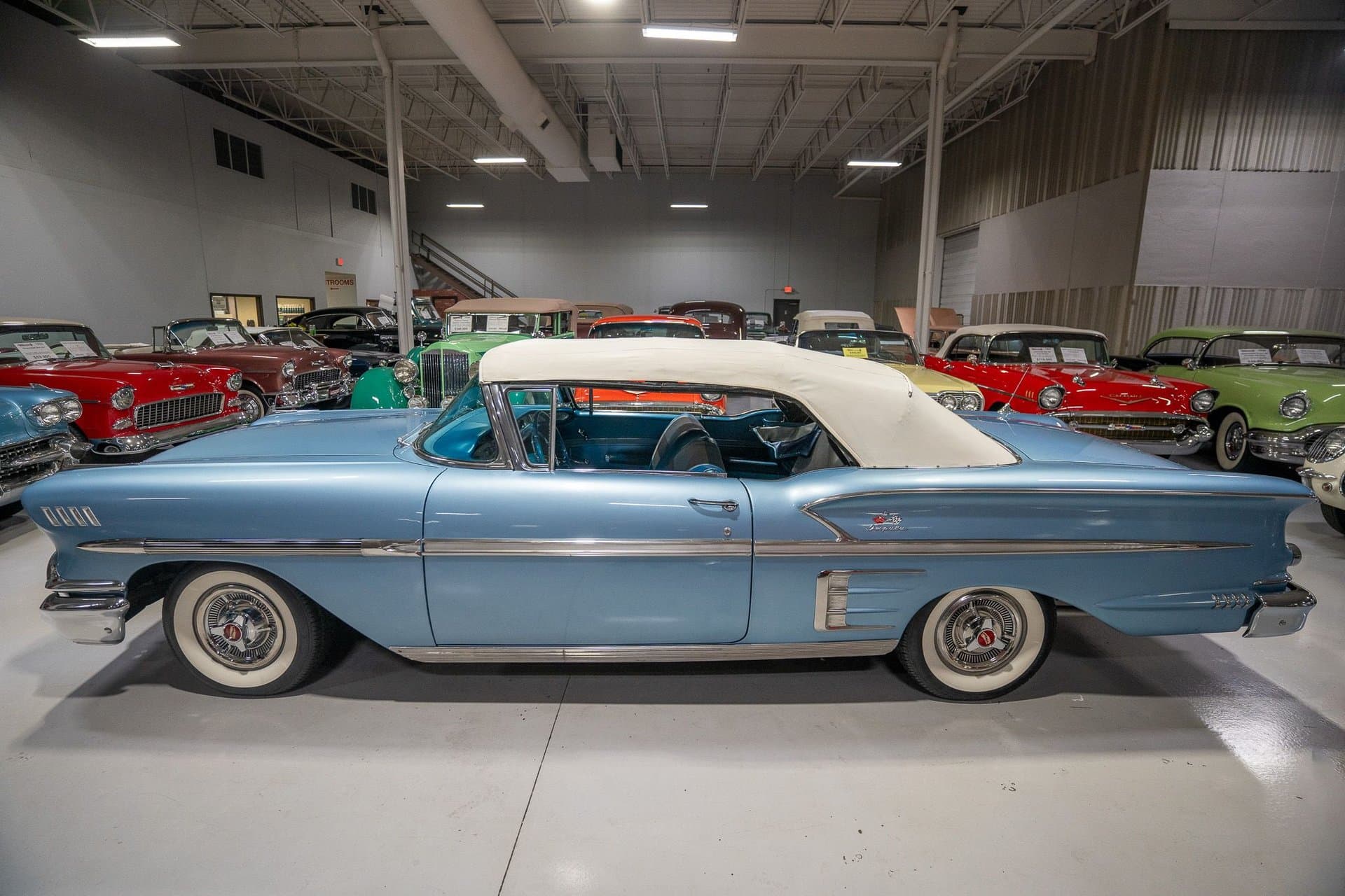 1958 Chevrolet Impala Convertible thumbnail 14