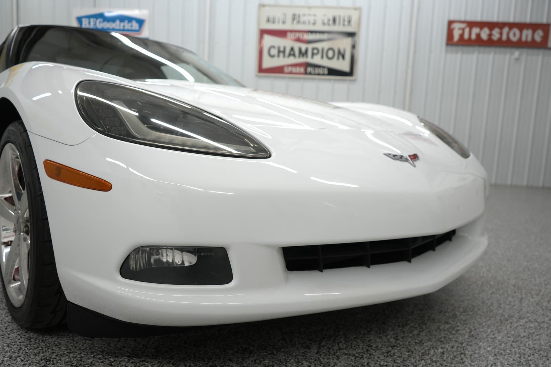 2005 Chevrolet Corvette thumbnail 8