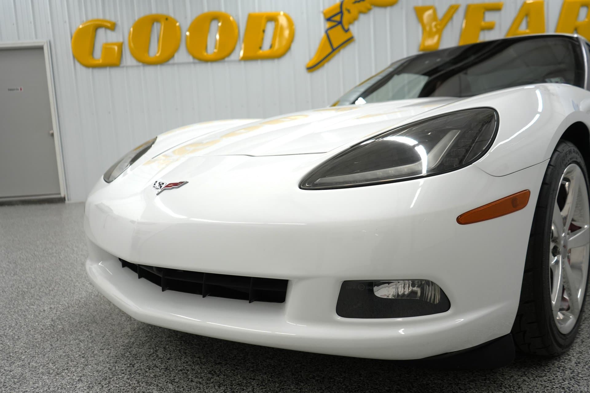 2005 Chevrolet Corvette thumbnail 10