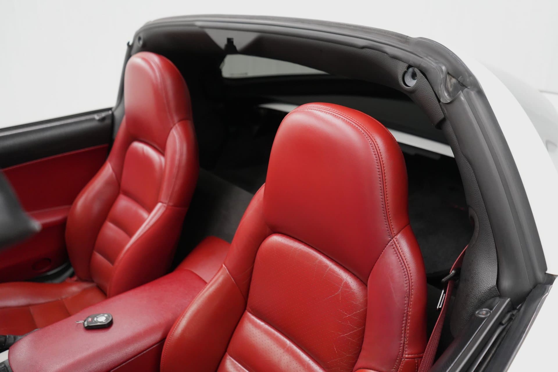 2005 Chevrolet Corvette thumbnail 13