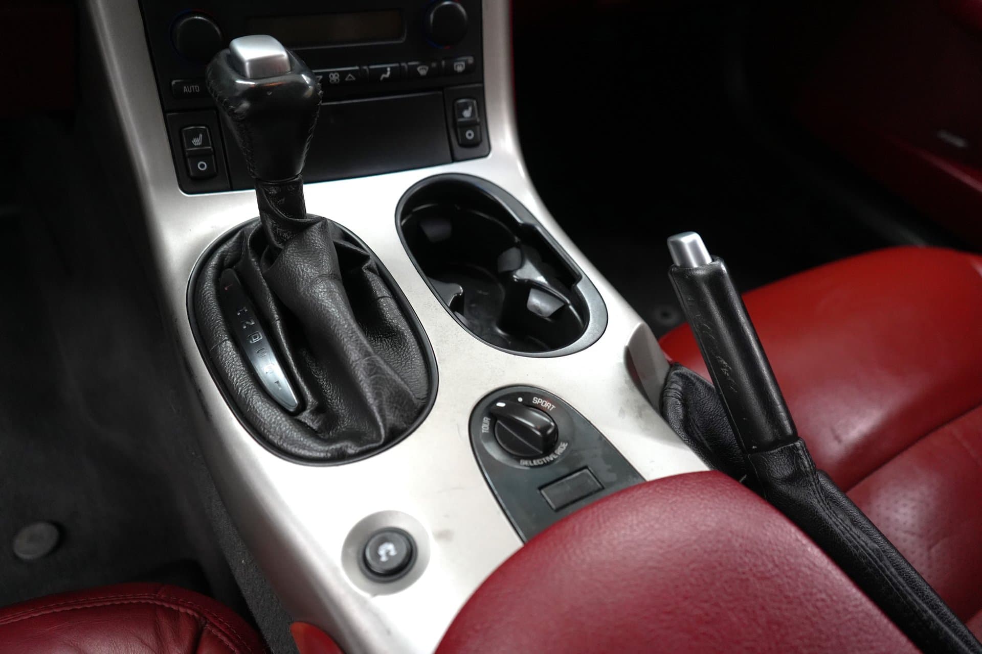 2005 Chevrolet Corvette thumbnail 17