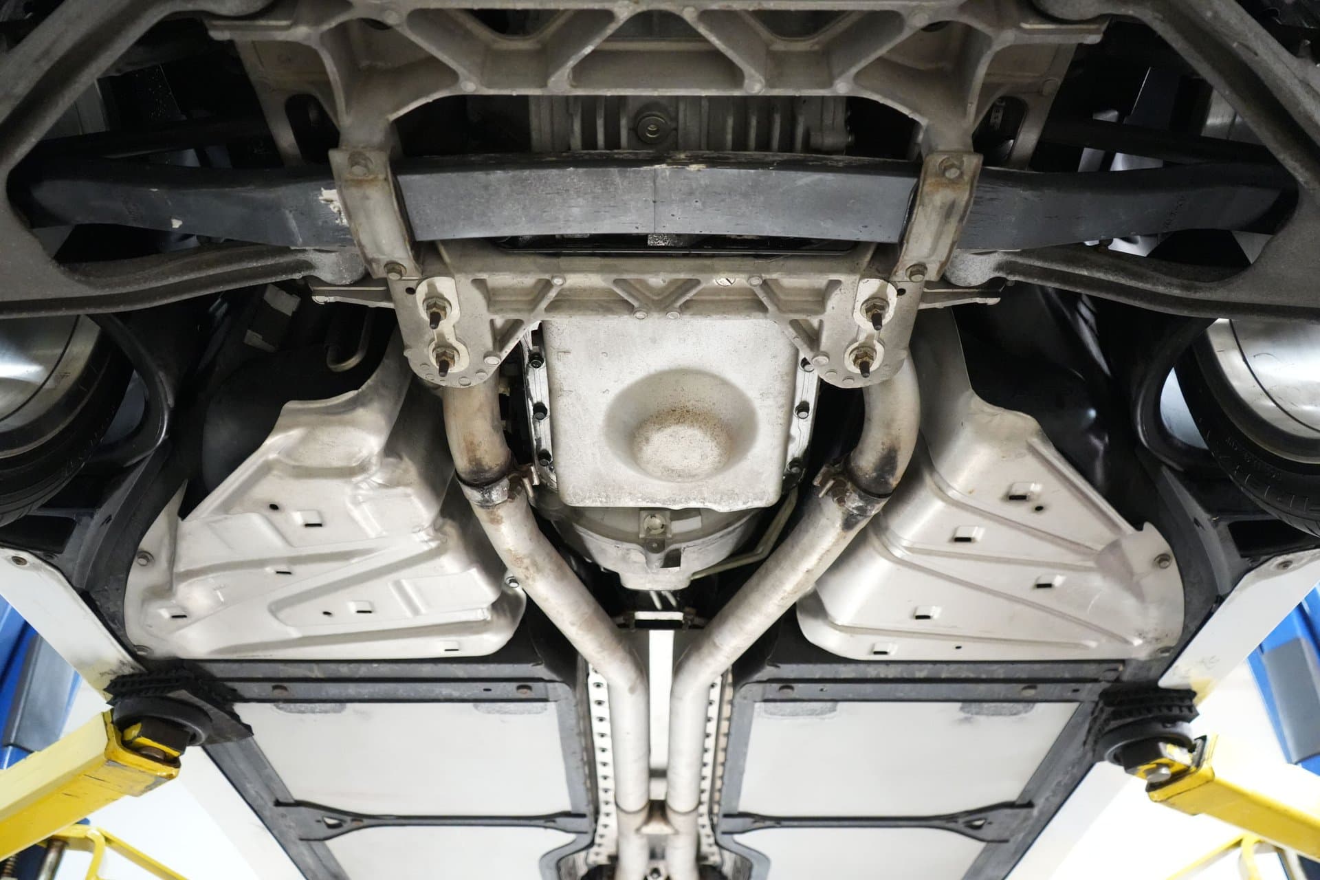 2005 Chevrolet Corvette — photo 30