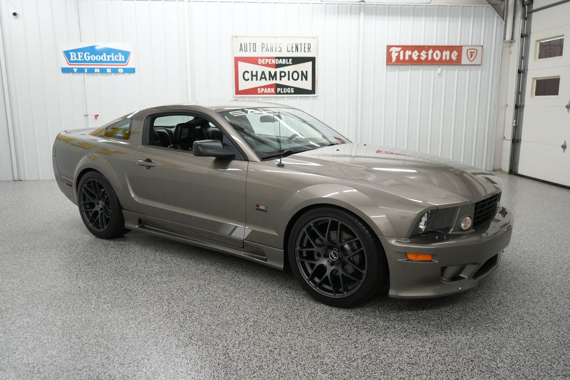 2005 Ford Mustang Saleen thumbnail 7