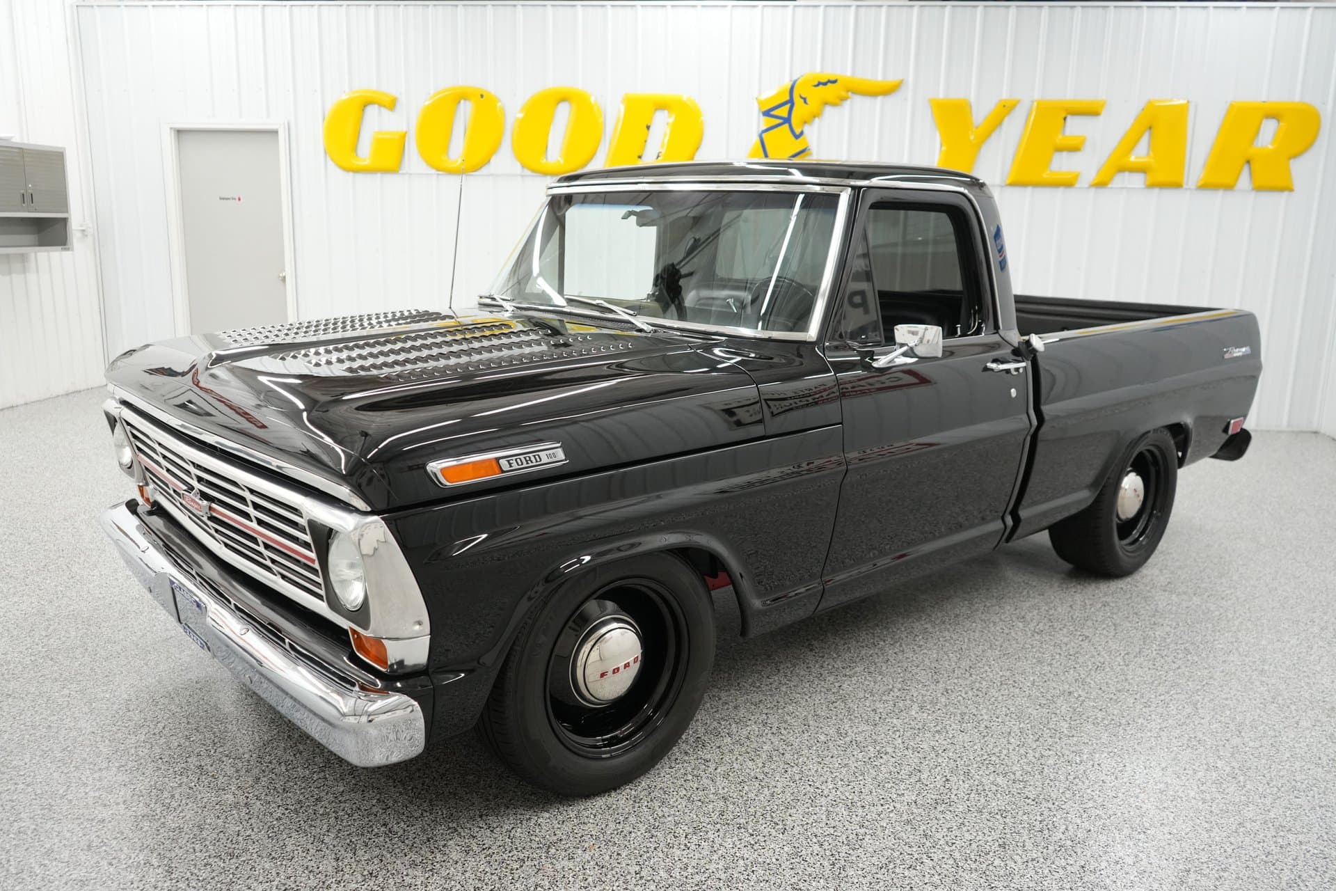 1968 Ford F-100 Ranger — photo 2