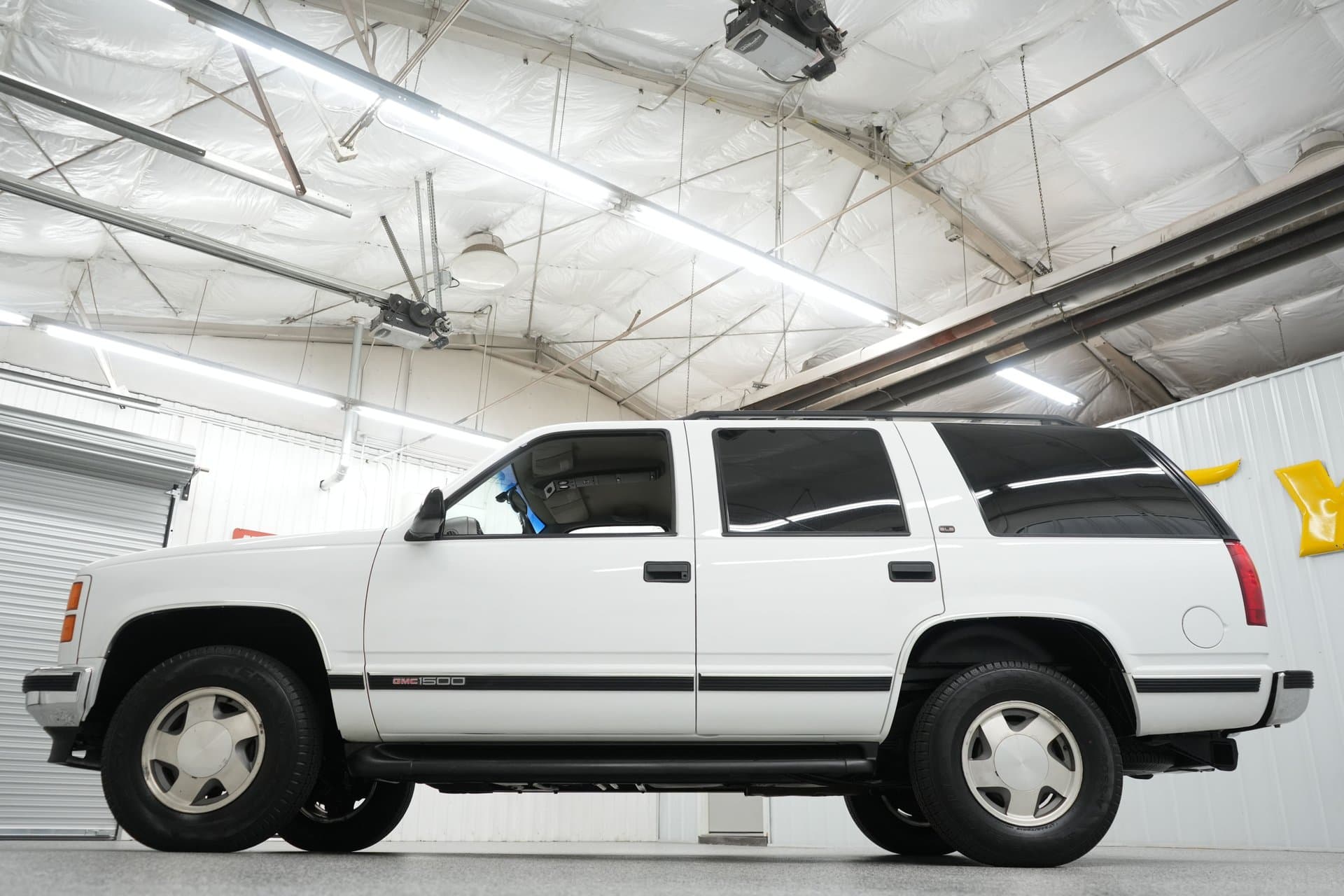 1999 GMC Yukon thumbnail 25