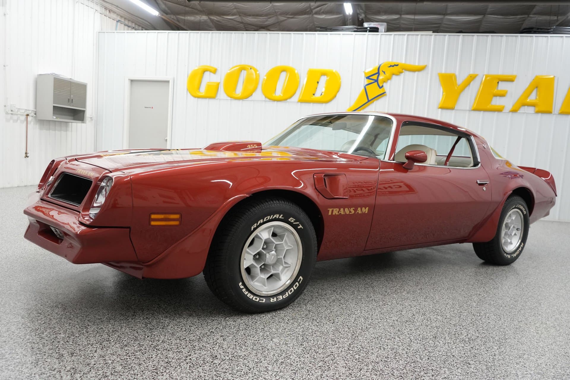 1976 Pontiac Trans Am — photo 2