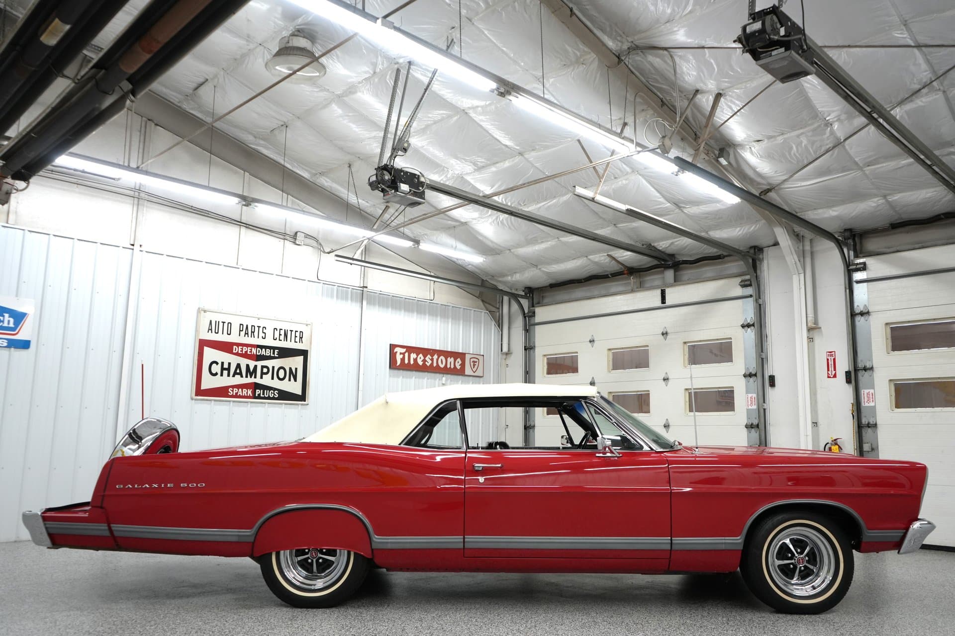 1967 Ford Galaxie 500 Convertible thumbnail 7