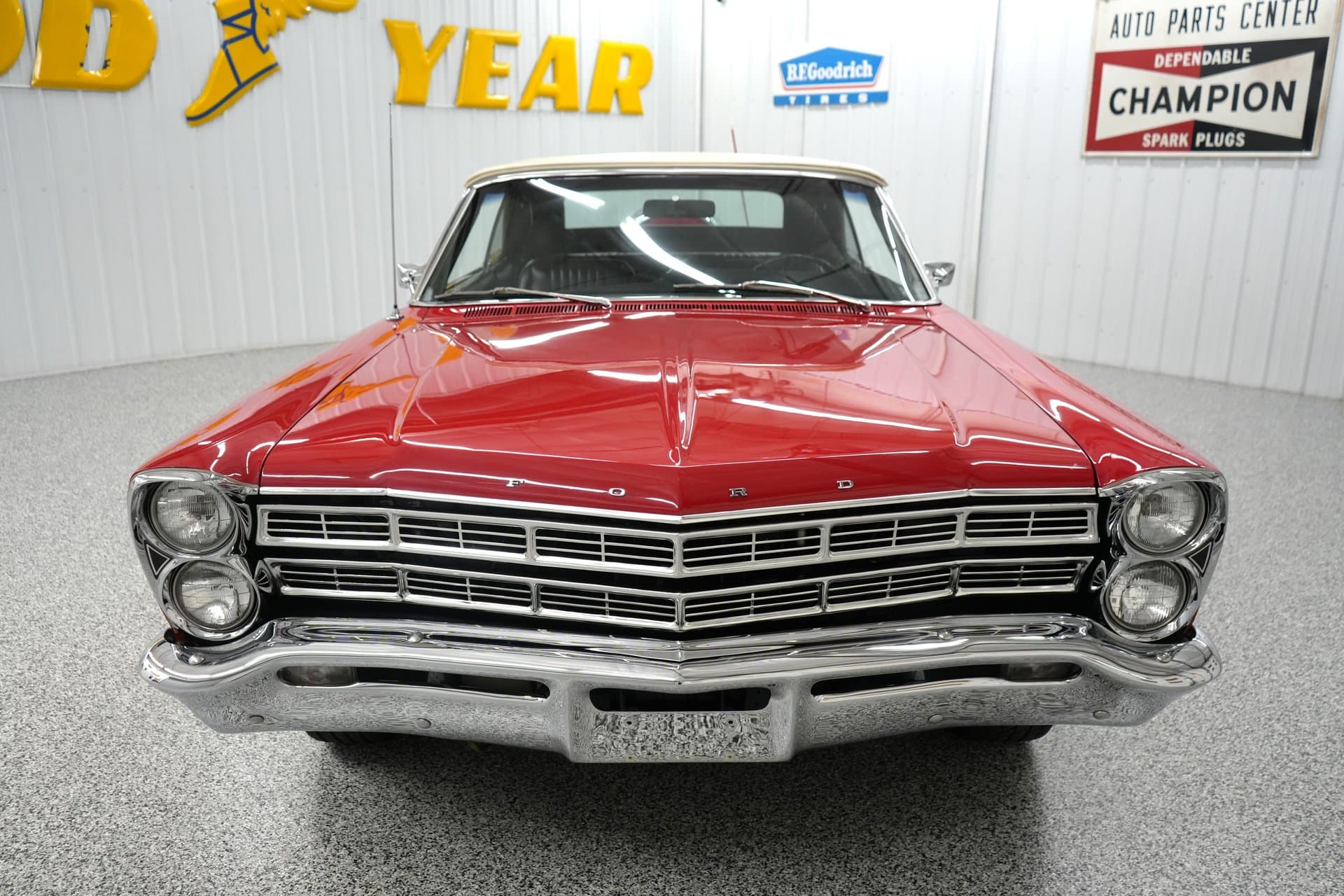 1967 Ford Galaxie 500 Convertible thumbnail 10