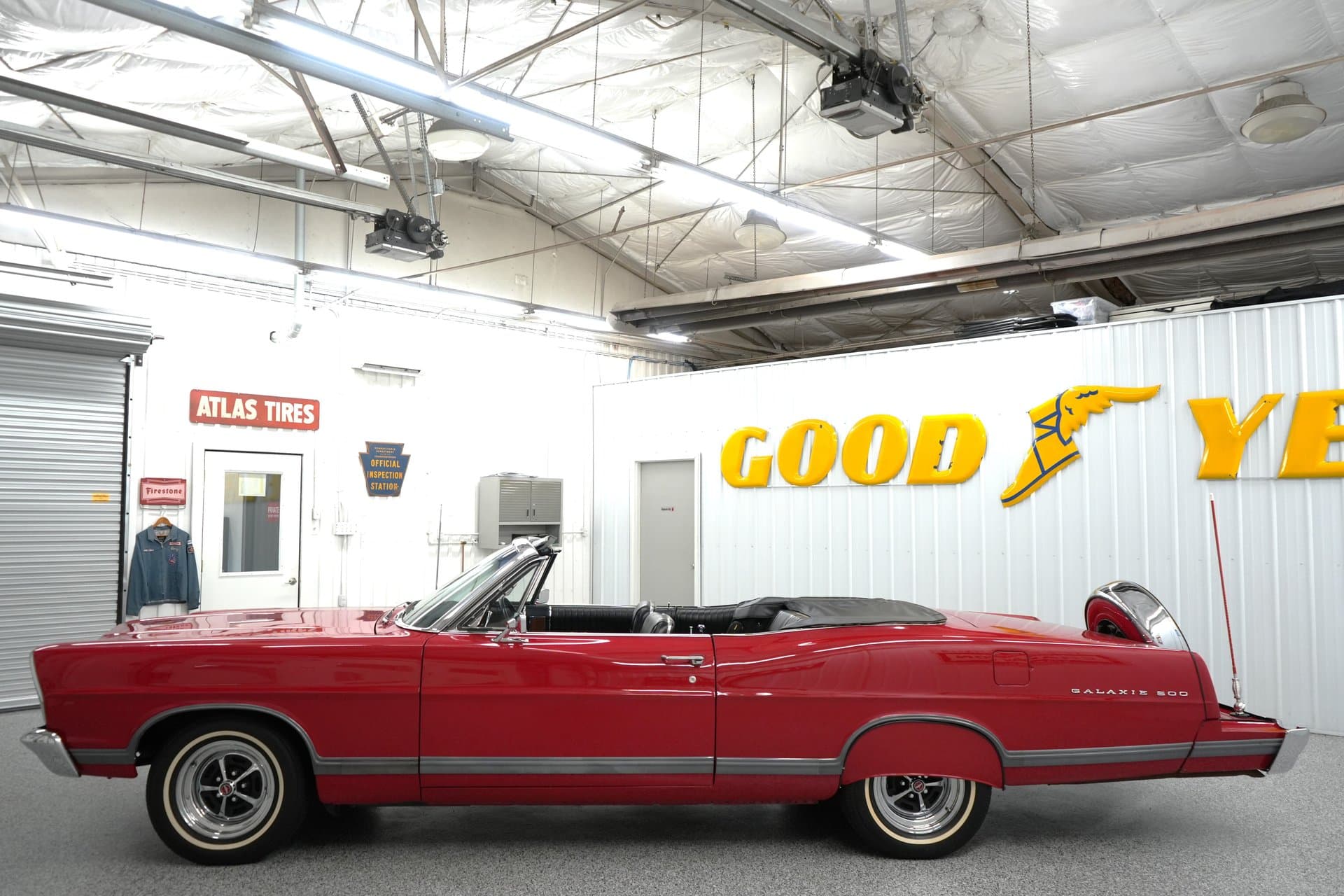 1967 Ford Galaxie 500 Convertible thumbnail 23